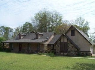 90 Thomas Cir, Columbus, MS 39705