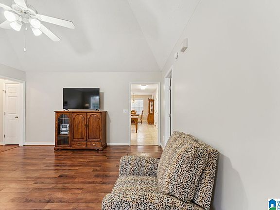 4th image of 5729 Marchester Cir