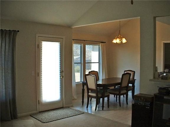 4th image of 1080 Knox Cv