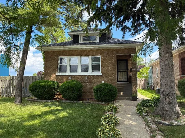 1221 S 20th Ave, Maywood, IL 60153