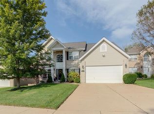 1362 Arbor Bluff Cir, Ballwin, MO 63021