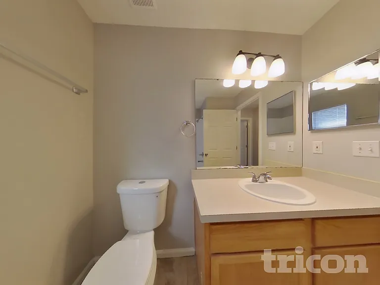 391 Summit Dr — Photo 12