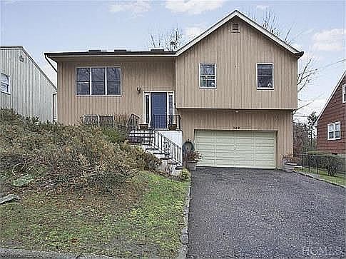 1st image of 122 Laurel Ave