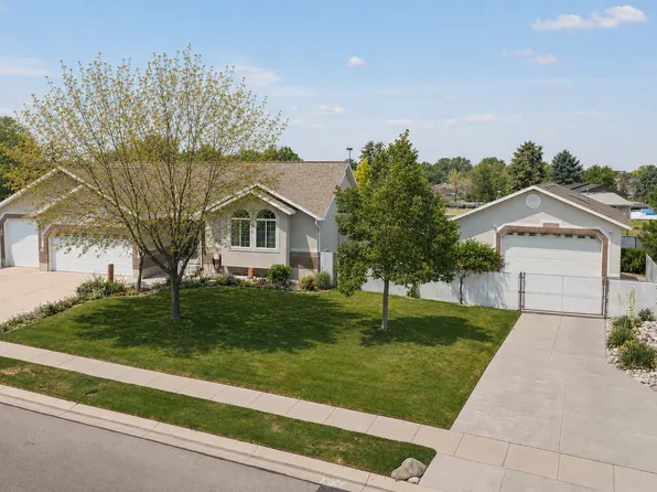 3778 W Mapleleaf Way, West Jordan, UT 84088