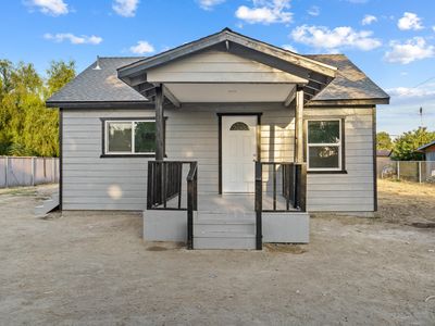 11879 2nd Place, Hanford, CA, 93230