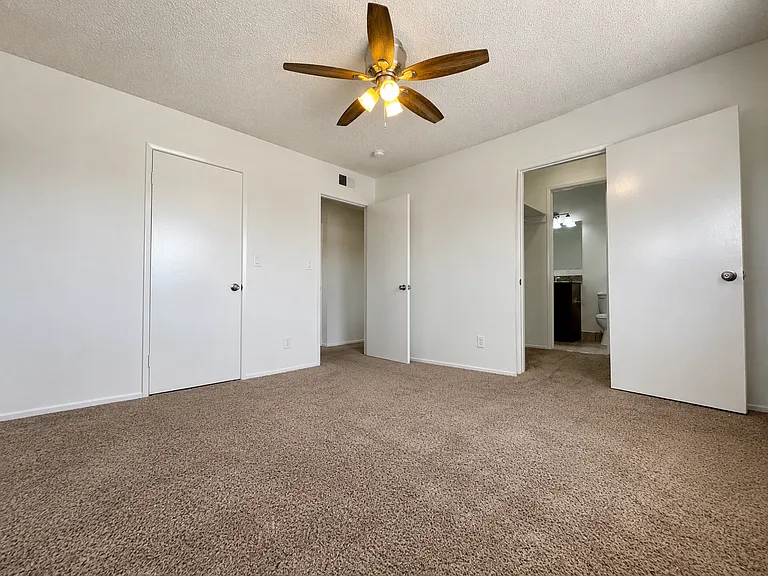 12615 Grevillea Ave — Photo 6