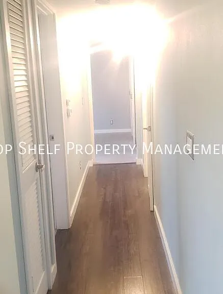 9513 University Ave #8 — Photo 10
