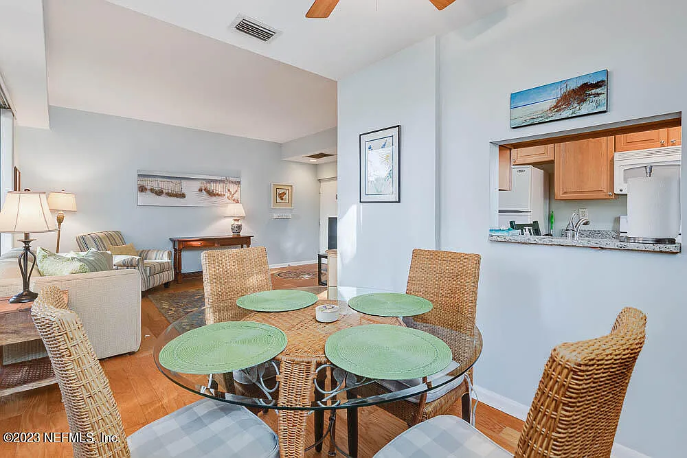 1 bed, 1.0 bath, 729 sqft, $2,995 — Photo 4