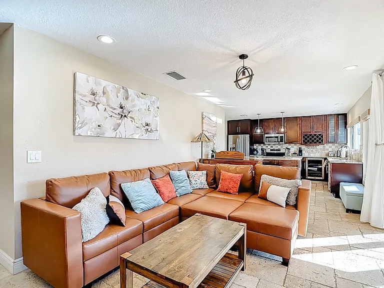 17208 Orangewood Dr — Photo 8