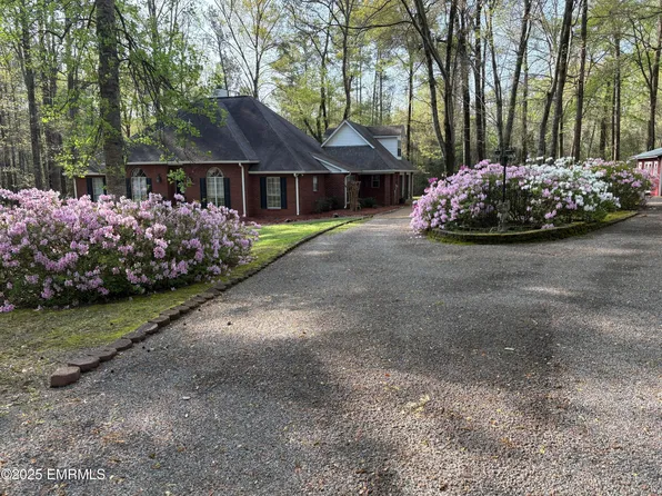 5013 Dr Brock Rd, Meridian, MS 39307