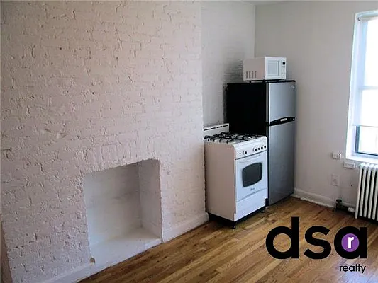 Rented by DSA Realty | media 14