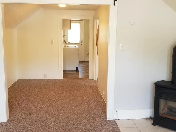 218 E North St #Up, Medina, OH 44256