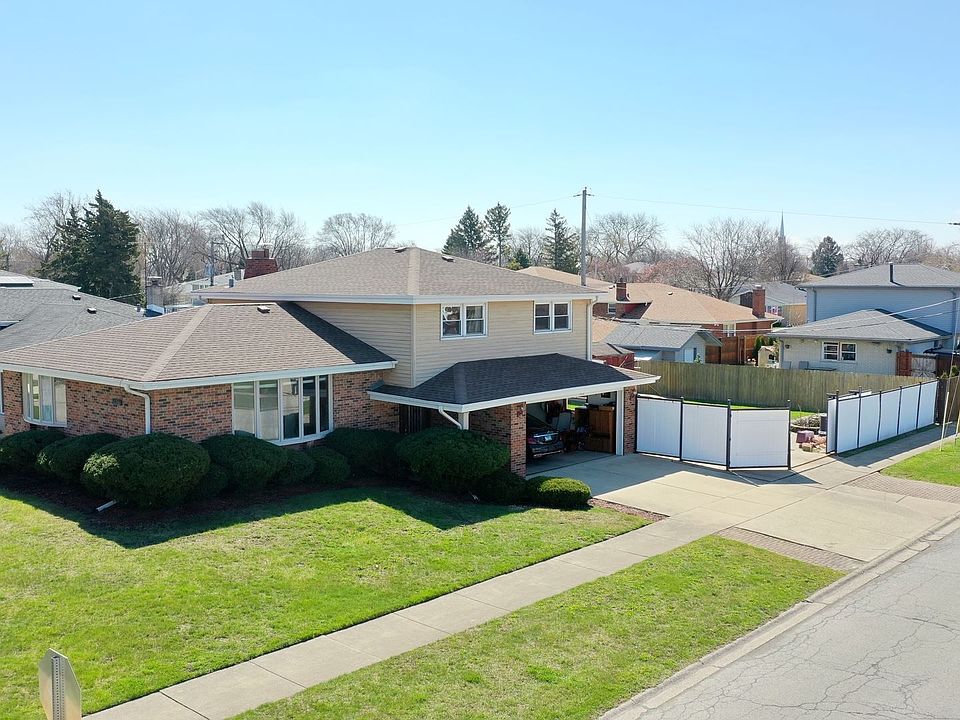 1st image of 5637 W 99th St