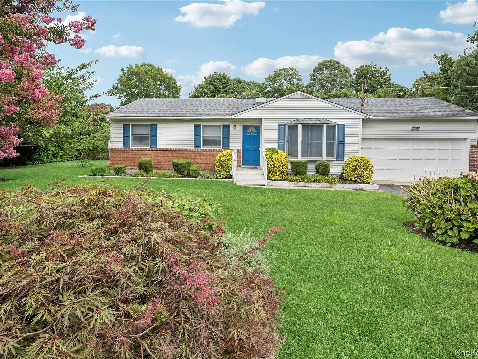 3 bed, 2.0 bath, 1226 sqft, $5,000 — Photo 3