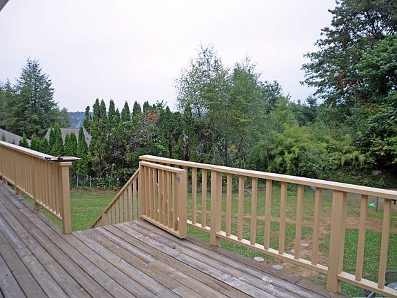 3rd image of 3619 Butler Dr