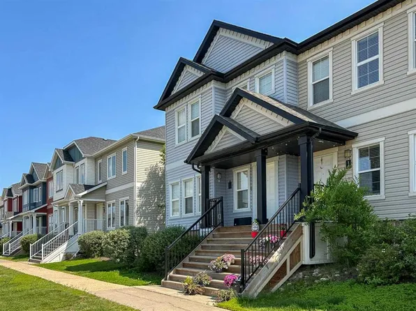 300 NW Sparrow Hawk Dr #13, Wood Buffalo, AB T9K 0Y6