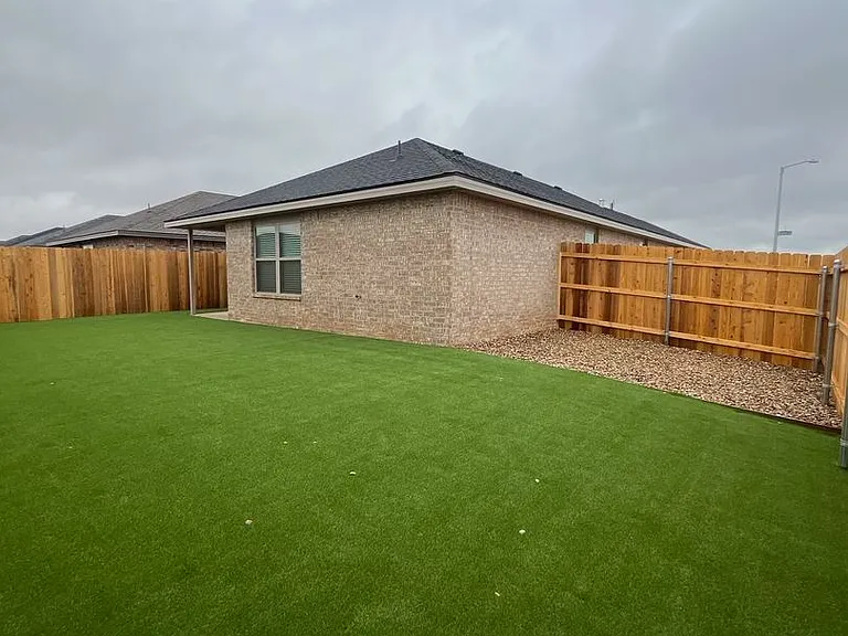 7701 Date Ave — Photo 13