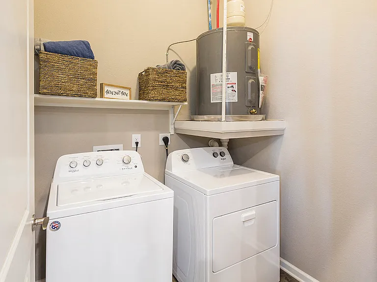 Full-Size Washer & Dryer