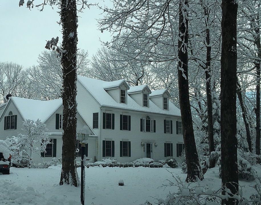2nd image of 92 Laurel Cliffs Rd