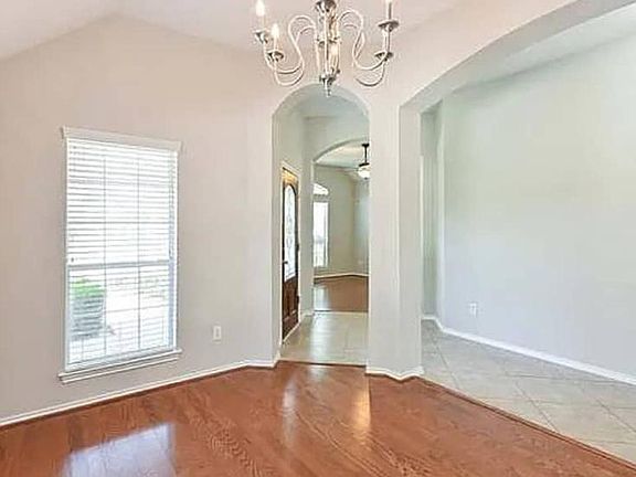 4th image of 11815 Rainbow Bridge Ln #1UNITS