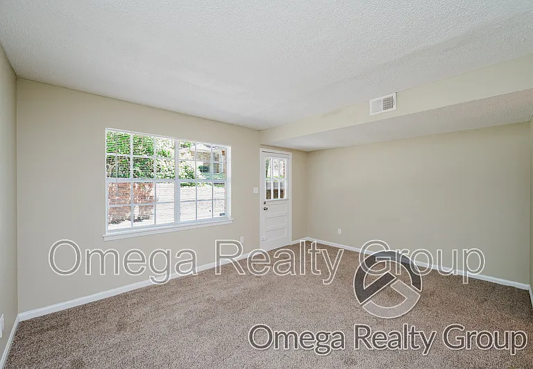 2274 Chapel Hill Rd — Photo 8