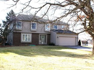 6969 Heatheridge Dr, Saline, MI 48176