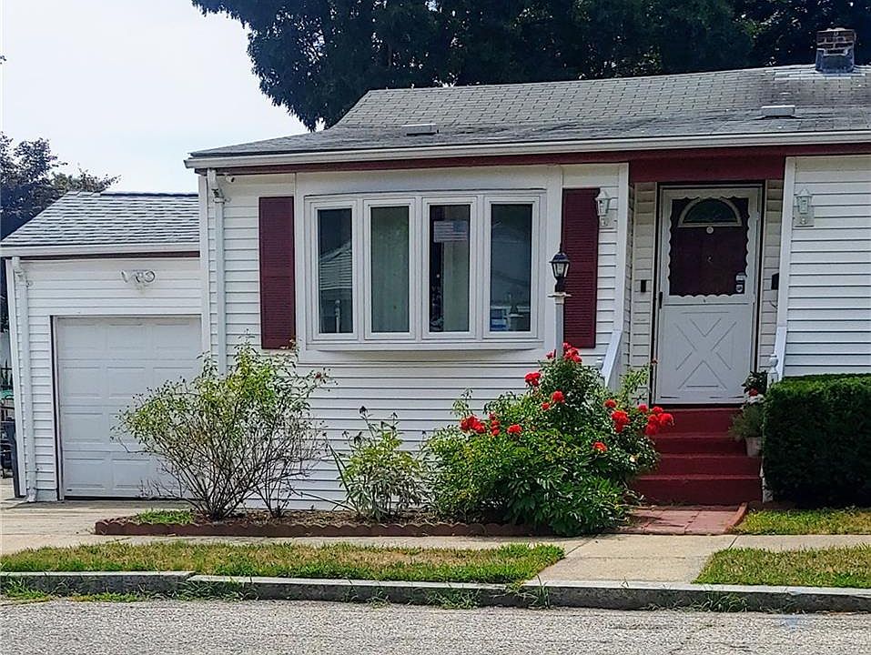 1st image of 184-194R Sinclair Ave