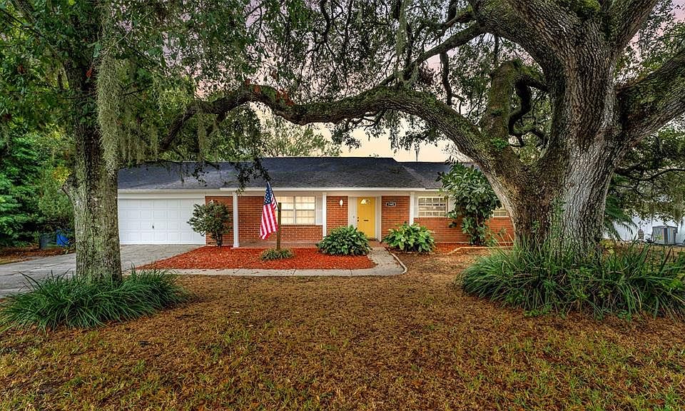 1st image of 1945 Suzanne Ln