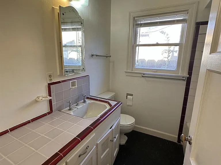 330 W Olive Ave — Photo 13