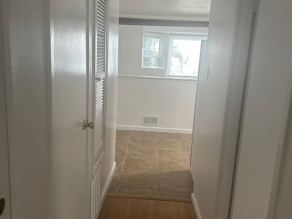 3rd image of 632 Klondike Ave Floor 1