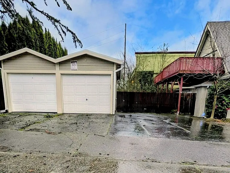 518 E Magnolia St — Photo 5