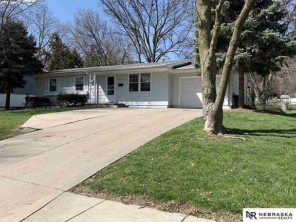 2nd image of 3118 Cottonwood Ln