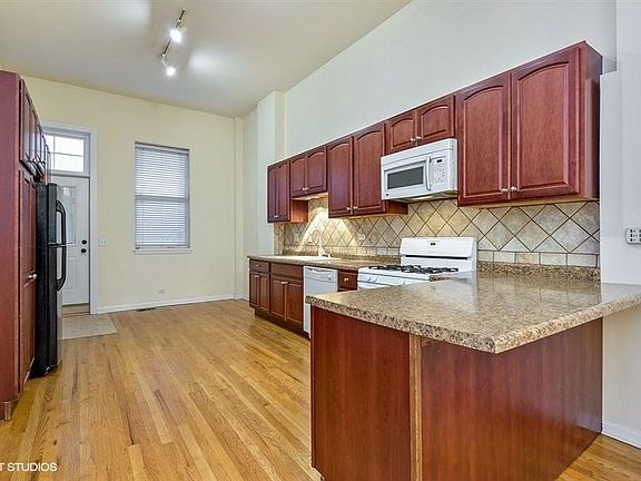4th image of 1616 W Leland Ave #1W
