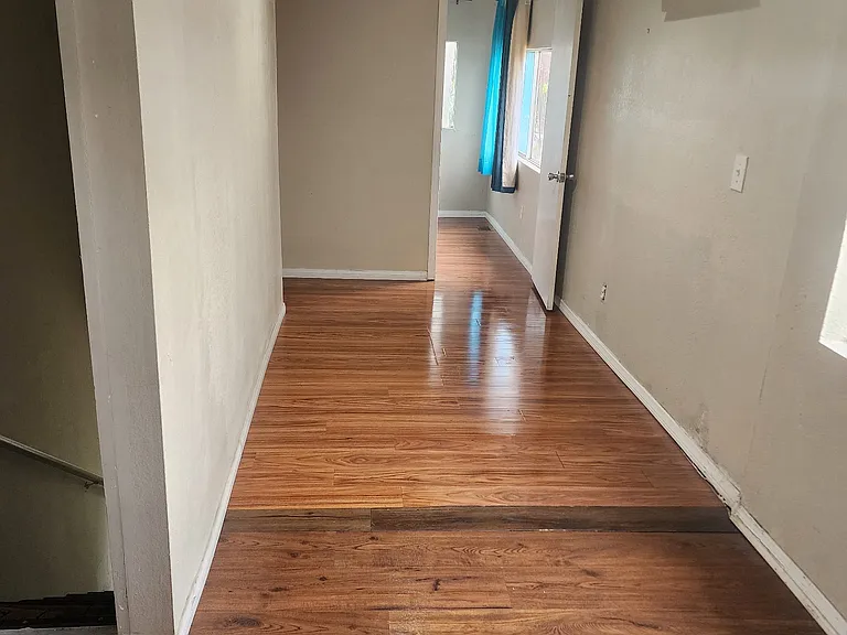 5234 Roswell St — Photo 2