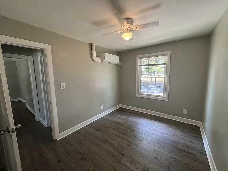 2101 Montclair Dr #3 — Photo 8