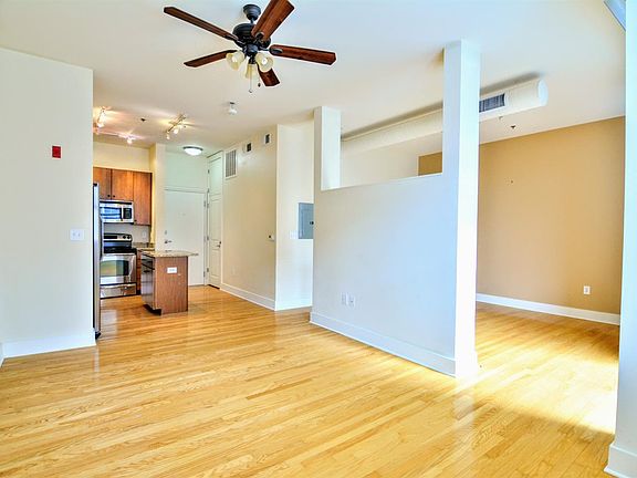 4th image of 650 S Mill St #219