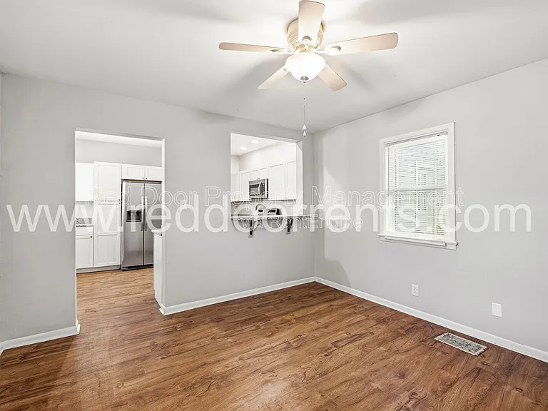 4704 N College Ave — Photo 14