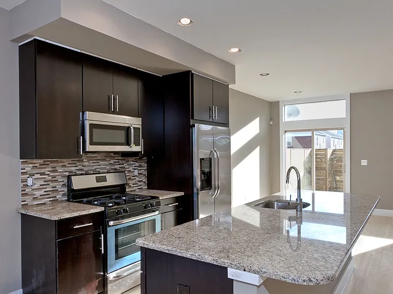 408 Federal St — Photo 2
