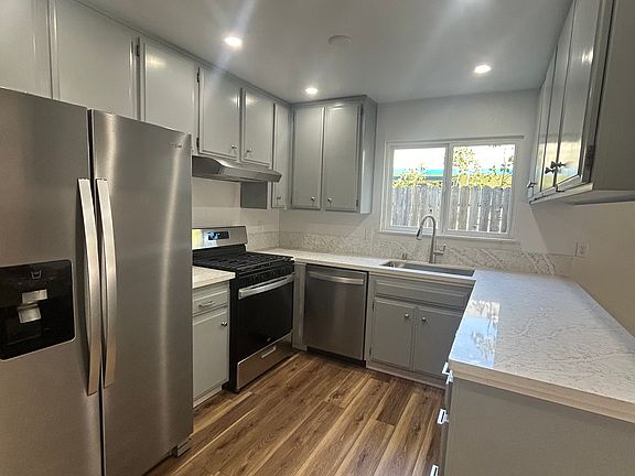4th image of 135 Mill Creek Dr