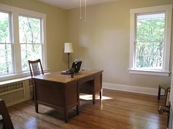 5th image of 225 Bellevue Blvd N