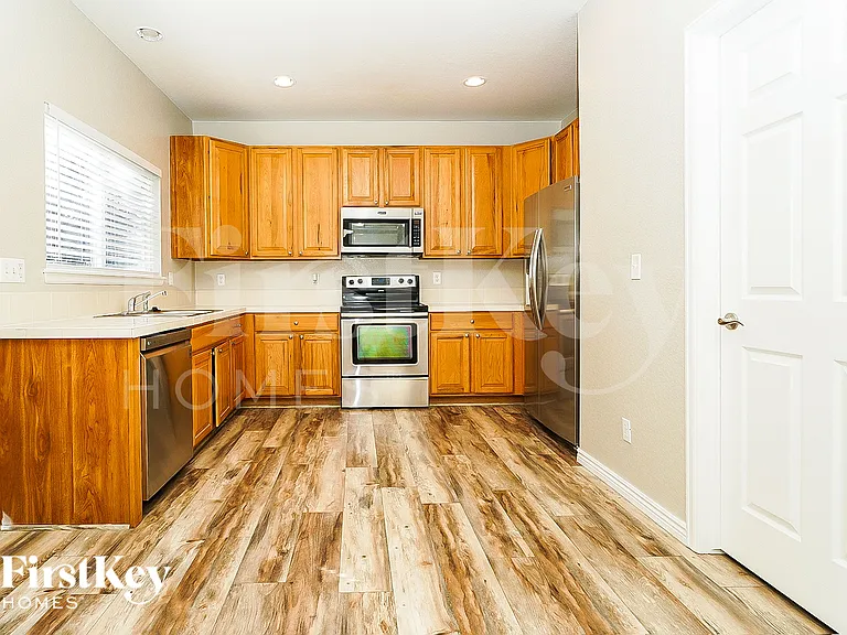 1208 S Flat Rock Cir — Photo 5