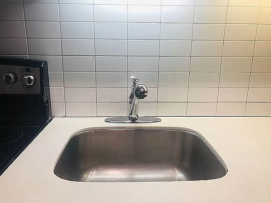 4th image of 287 Stanhope St #2C