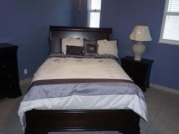 4th image of 4549 N Ocean Dr APT 4