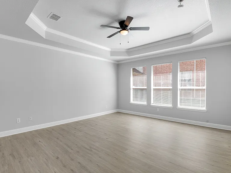 14895 Farmcote Dr — Photo 16