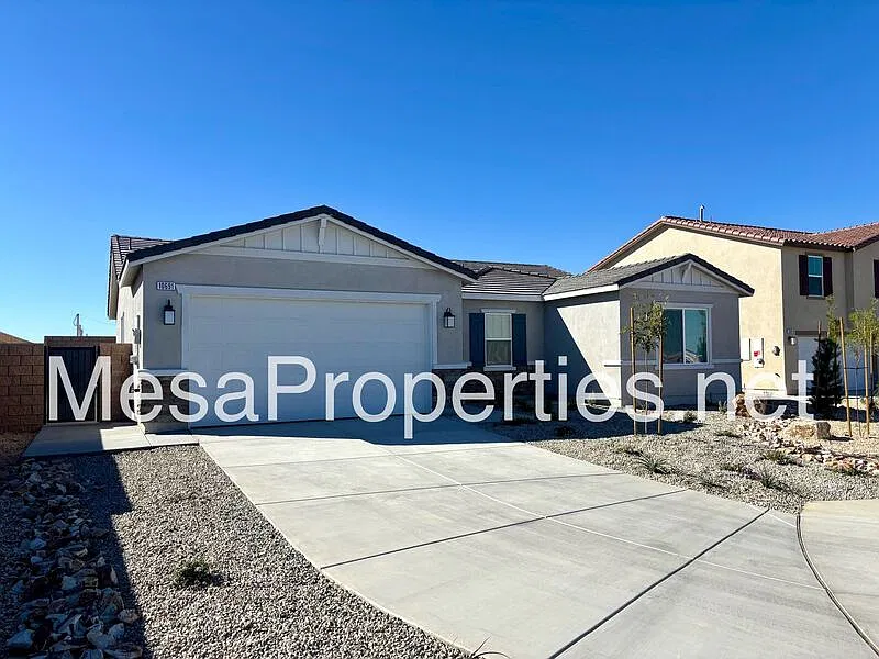 4 bed, 2.0 bath, 1771 sqft, $2,700 — Photo 2