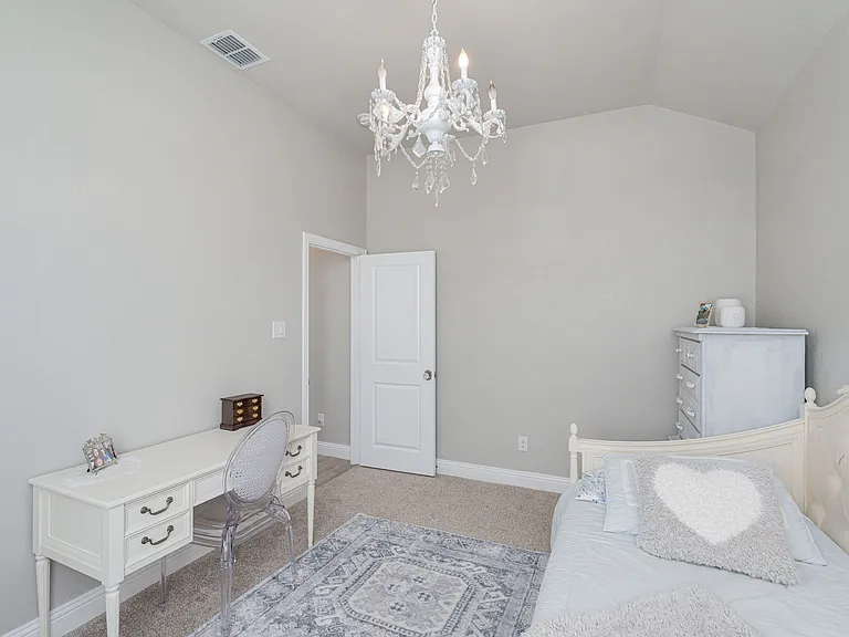4104 Mockingbird Ln — Photo 17