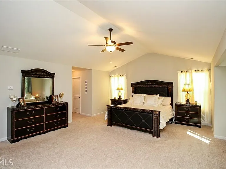 345 Cliffhaven Cir — Photo 14