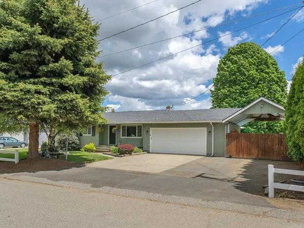 305 S Steen Rd, Greenacres, WA 99016