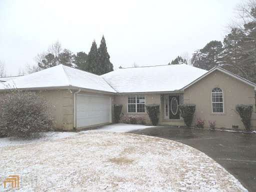 1st image of 942 Charleston Ct