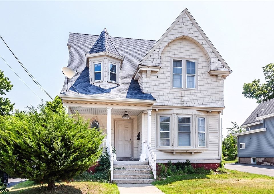 1st image of 270 Belmont Ave